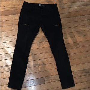 Gap black pants
